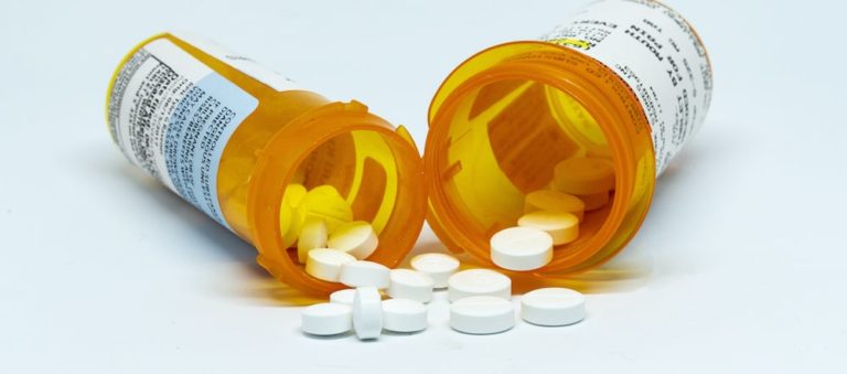 5 Signs You Need Rehab for Pain Pill Addiction
