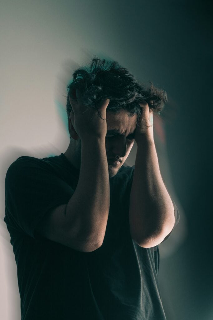 How does the alcohol kindling effect develop
